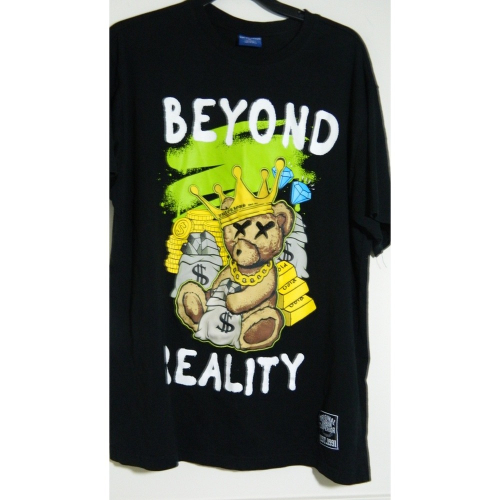 Victorious Men's Casual Beyond Reality Bear Patched Graphic T-Shirt Size XL